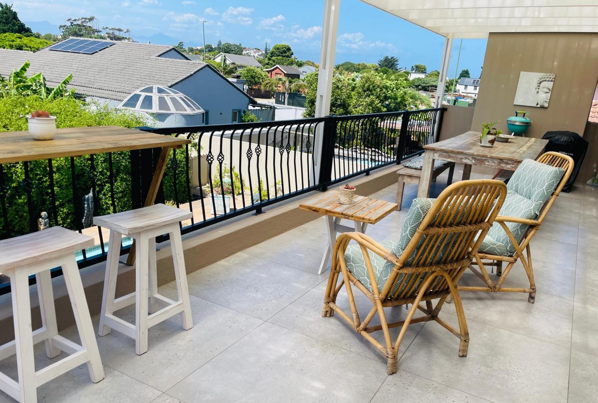 Calm Waters Guesthouse Plettenberg Bay Exterior foto